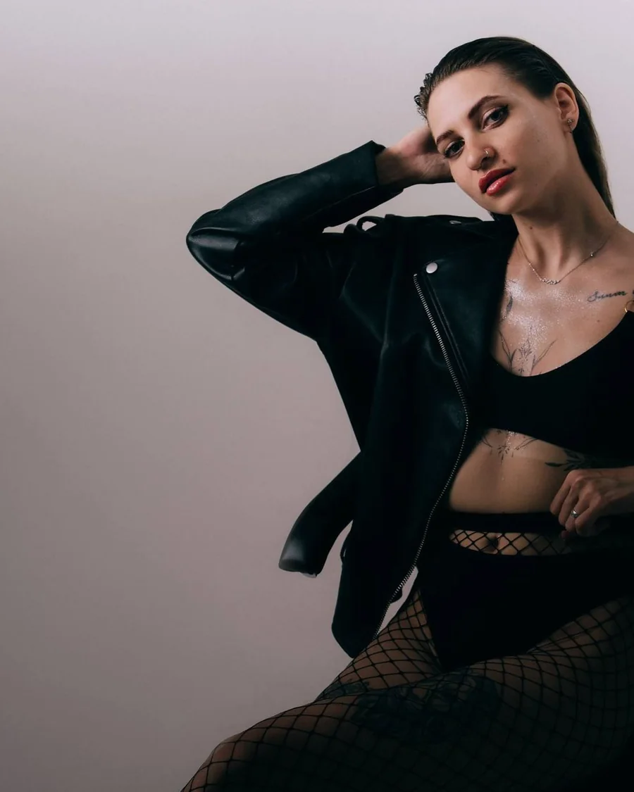 Mariia — instruktorka kursu piercingu w Żarach